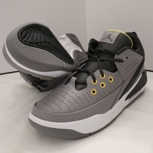Air Jordan Max Aura 5 GS “Grey/Yellow” (Size 6Y)